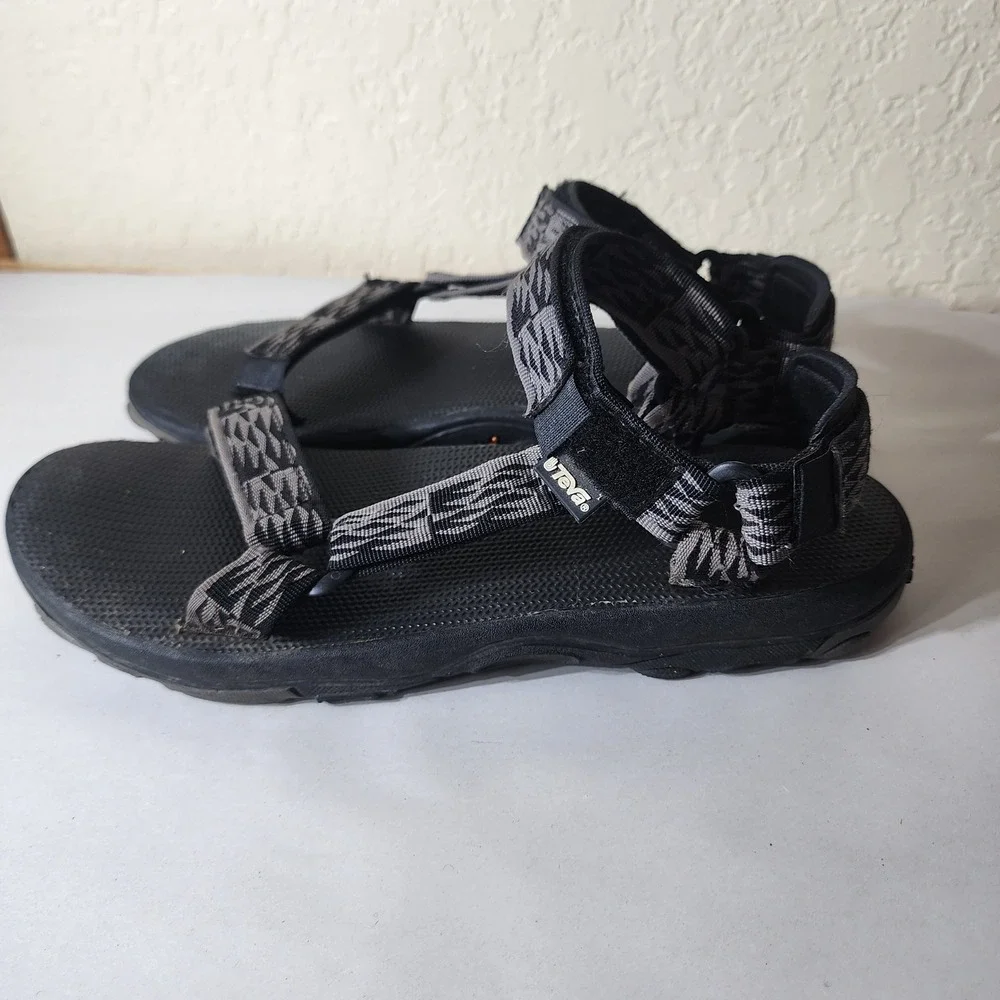 Teva Hurricane Sport Sandals Mens 12 Black Grey Geometric Straps 6601 F10099G
